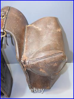 -ANCIENNE PAIRE de FONTES de CAVALERIE en CUIR WW1 Jus de grenier MILITARIA D