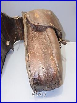 -ANCIENNE PAIRE de FONTES de CAVALERIE en CUIR WW1 Jus de grenier MILITARIA D