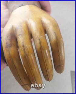 Ancienne prothèse de bras gauche, en cuir, bois et métal, WW1