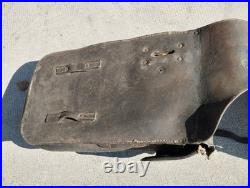 Ancienne sacoche cuir cavalerie suisse Allemande francaise