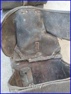Ancienne sacoche cuir cavalerie suisse Allemande francaise