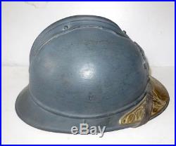 Beau casque ADRIAN de l' Artillerie, modèle 1915, bleu horizon, 1 ère guerre