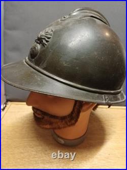 Beau casque Adrian modèle 1915 de l'Infanterie WW1 coiffe cuir du 1er type