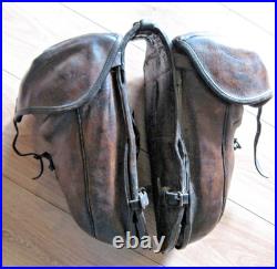 Bissac ou Fonte de cavalerie 19e Gendarmerie ou 14/18 en cuir belle patine