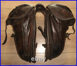 Bissac ou Fonte de cavalerie 19e Gendarmerie ou 14/18 en cuir belle patine