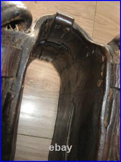 Bissac ou Fonte de cavalerie 19e Gendarmerie ou 14/18 en cuir belle patine