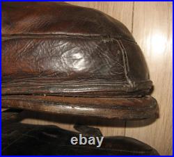 Bissac ou Fonte de cavalerie 19e Gendarmerie ou 14/18 en cuir belle patine