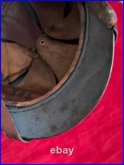 Casque Adrian 1915 bleu horizon insigne service santé intérieur jugulaire fautve