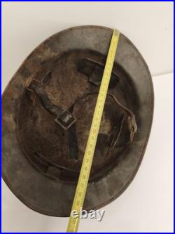 Casque Adrian ancien WW1 militaire, finition sombre, casque français 14-18