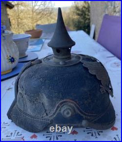 Casque à pointe d'Epoque