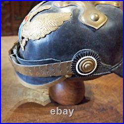Casque à pointe d'officier spiked helmet pickelhaube WW1
