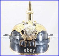 Casque en cuir allemand Pickelhaube de la Première Guerre mondiale casque
