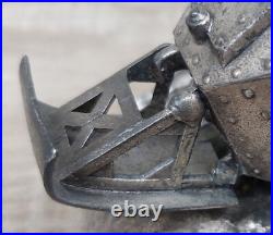 Char Tank Renault FT17 années 1920S encrier Camp de Coëtquidan Bretagne