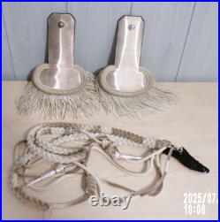 Épaulettes officier cuirrassier avec boite + aiguilettes cuirrassier lot du 11e