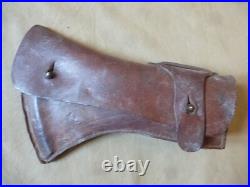 Etui cuir fauve daté 1915 pour hache portative Poilu français 1915-1918