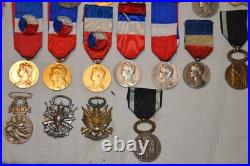 Lot De 33 Medailles Diverses Militaires Et Civiles-certaines Sans Ruban