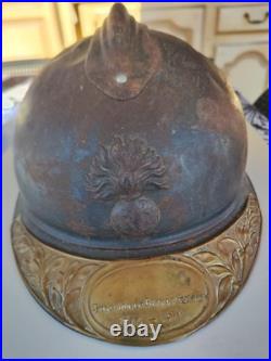 Lot WW1, Coque de casque+Plaque Visière Commémorative et Gourde