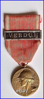 MEDAILLE DE VERDUN (PRUDHOMME) Avec agrafe VERDUN