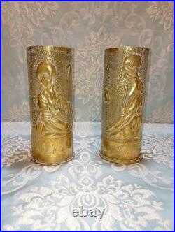 Paire de vases fait à partir de douilles obus en laiton H 20.5 cm Ø 8 cm. 1917