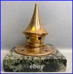 Pointe De Casque Allemand 1 Guerre Mondiale Ww1 Sur Sipport Marbre, Presse