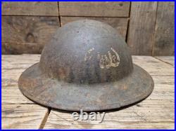 Rare Brodie Anglais WW1 de la 3e divisions de Cavalry avec insigne pient Rare Brodie Anglais WW1 de la 3e divisions de Cavalry avec insigne pient