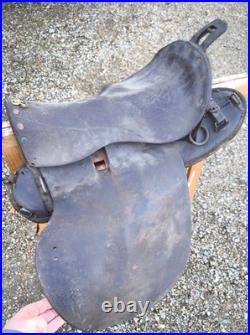 Selle 7 rivets à palette cuir fauve foncé harnachement cavalerie XIXe/ww1