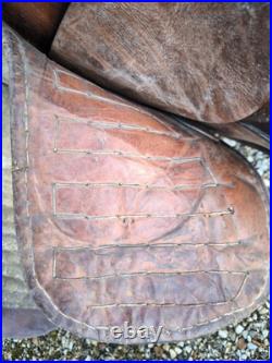 Superbe selle sangle cuir fauve fontes officier de cavalerie ww1 dessous feutre