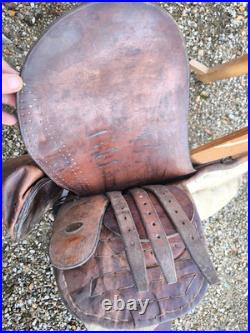 Superbe selle sangle cuir fauve fontes officier de cavalerie ww1 dessous feutre