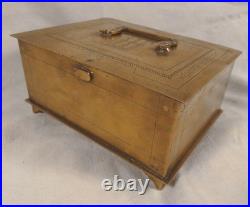 Superbe travail de tranchée coffret avec initiales et dédicacé en juillet 1918