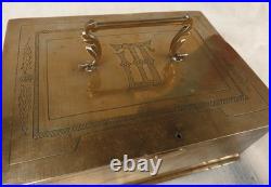 Superbe travail de tranchée coffret avec initiales et dédicacé en juillet 1918