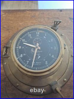 Tres Belle Horloge De Bateau US NAVY DE 1958 USN USA