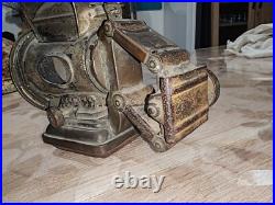 Très Rare Lampe A Pétrole Anglais Ww1 WW2 Marquage Pour Vélo Militaire