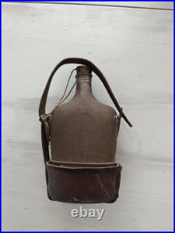 Une gourde avec cuire Cavalerie Français Modèlen1884 14/18 ww1 militaria