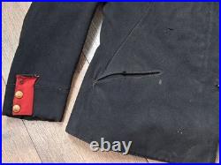 Une petite veste 4poches militaire Infanterie / ww1 / 1914-1918 / militaria