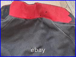 Une petite veste militaire Infanterie / ww1 / 1914-1918 / militaria