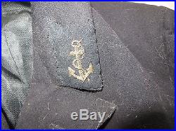 Veste, vareuse, tunique d' un Officier de Marine vers 1900. A voir